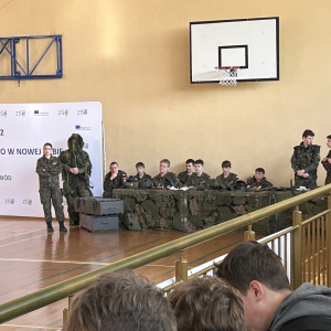 Uczniowie ZS nr 2 przedstawiają ciekawe pokazy podczas Dnia Otwartego szkoły